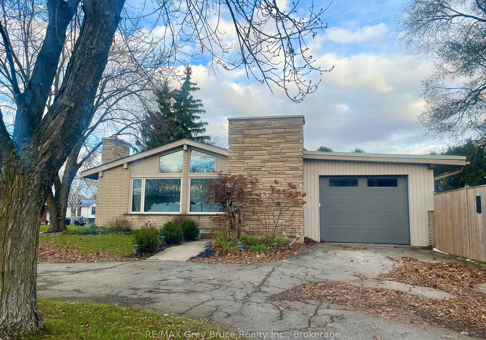 161-1st-avenue-n-arran-elderslie-ontario-x12556142