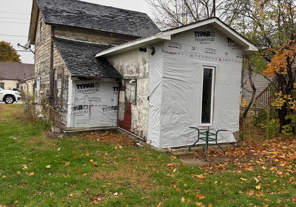 33-lorne-street-smiths-falls-ontario-x12556270