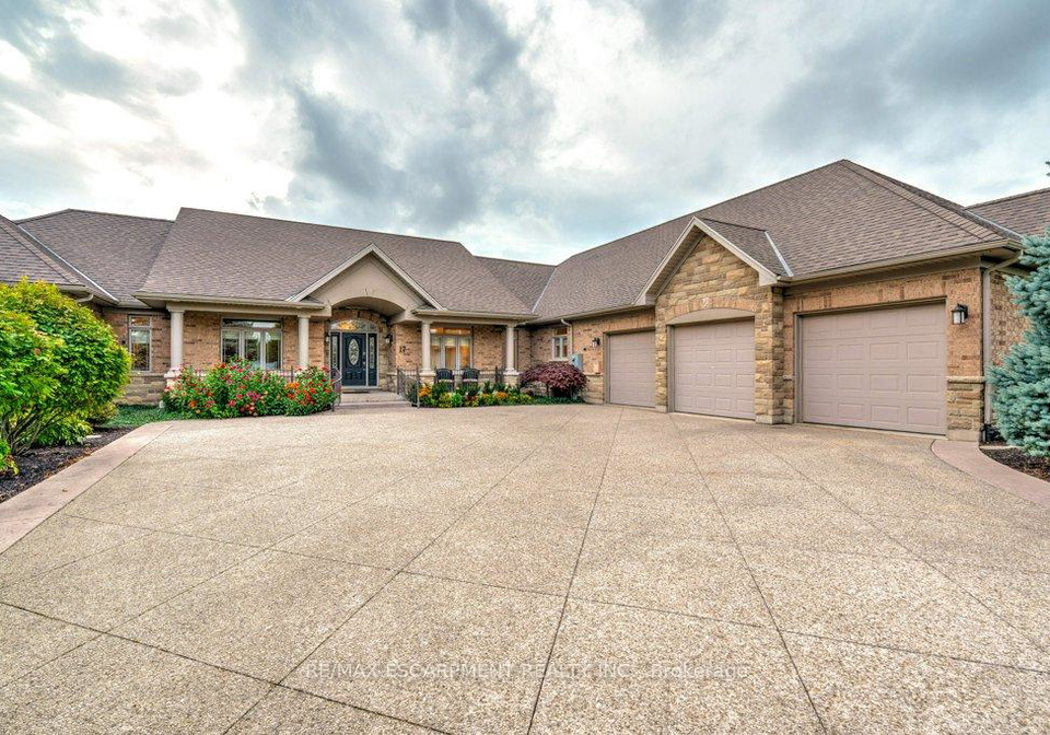 17-tews-lane-hamilton-ontario-x12556546