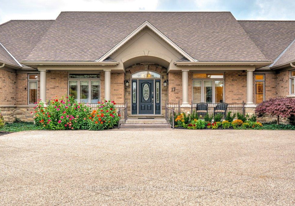 17-tews-lane-hamilton-ontario-x12556546