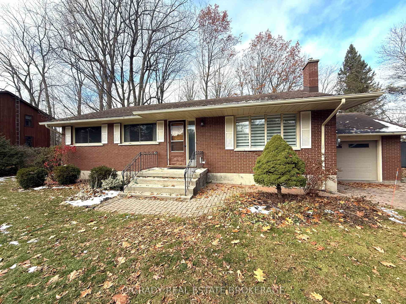 1426-mcdonald-road-elizabethtown-kitley-ontario-x12556980