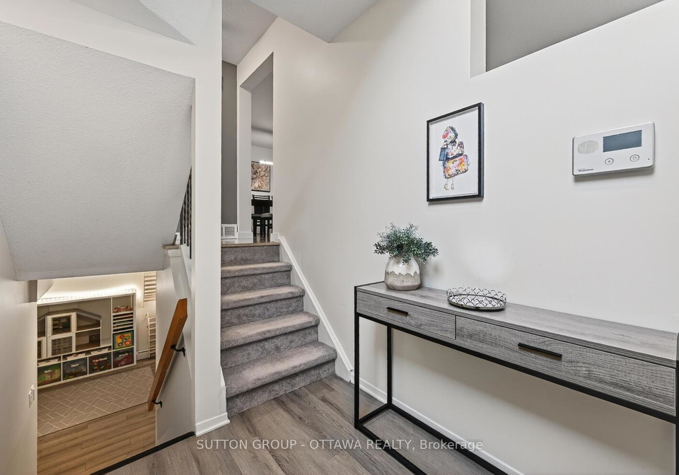 bayside-private-billings-bridge-riverside-park-and-area-ottawa-ontario-x12557260