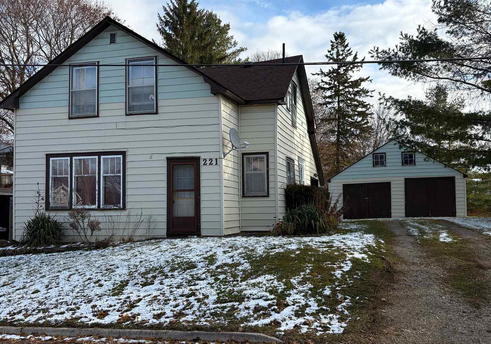 221-queen-street-n-west-grey-ontario-x12557272