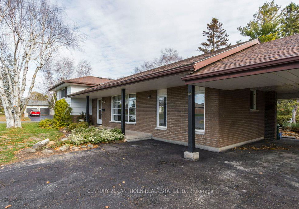 44-burns-avenue-quinte-west-ontario-x12557670