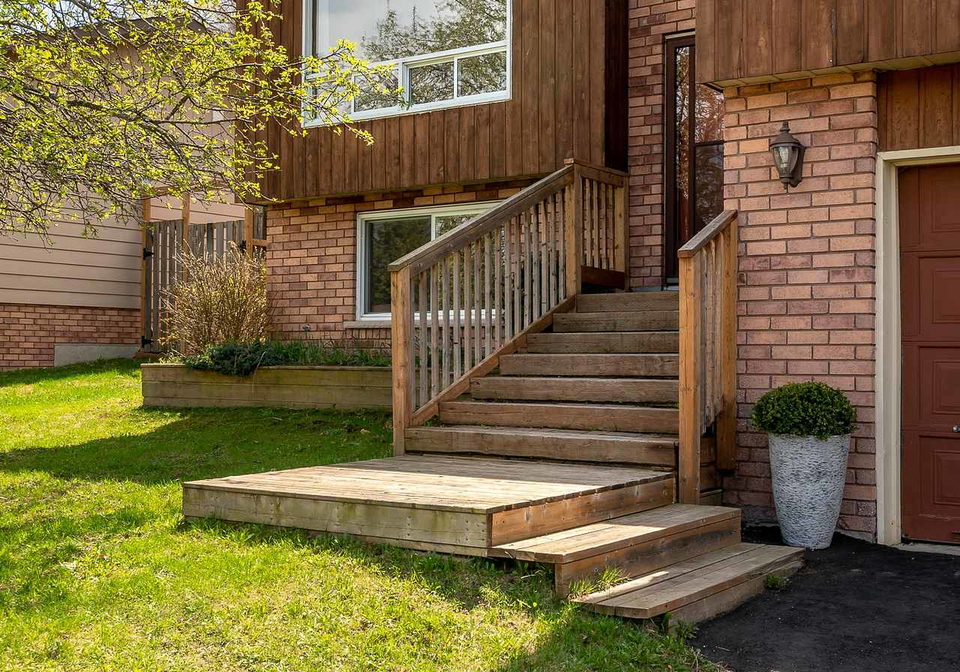 20-southdale-drive-huntsville-ontario-x12557880