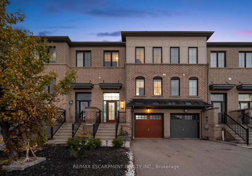 12-crafter-crescent-hamilton-ontario-x12558014