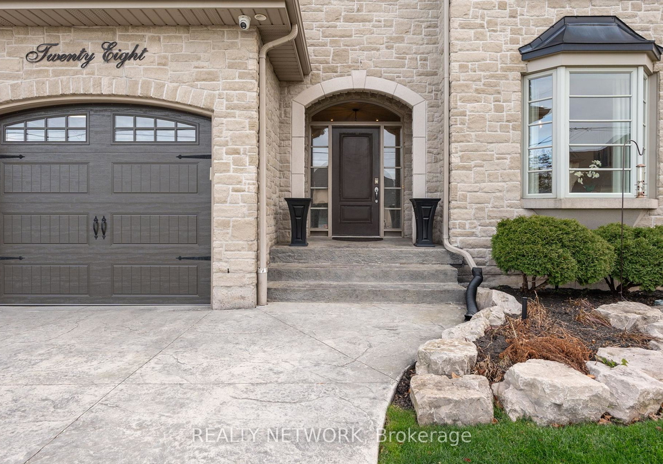 28-southmeadow-crescent-hamilton-ontario-x12558150