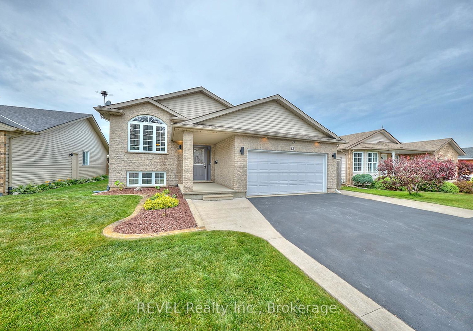 43-rochelle-crescent-fort-erie-ontario-x12558338
