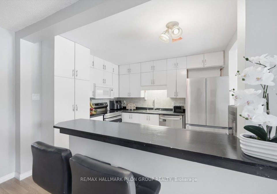 420-valade-crescent-ottawa-ontario-x12558624