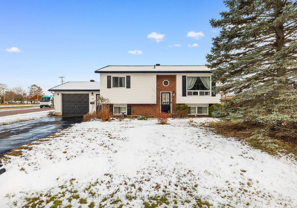 15-dutch-drive-petawawa-ontario-x12558688