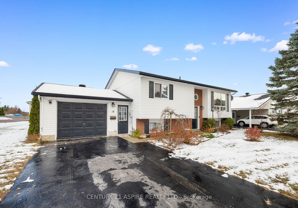 15-dutch-drive-petawawa-ontario-x12558688