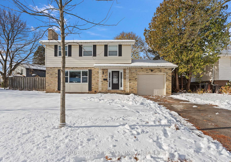 6-gretna-green-london-north-ontario-x12558888