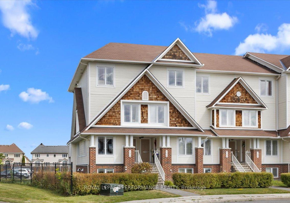 732-lakeridge-drive-ottawa-ontario-x12558902