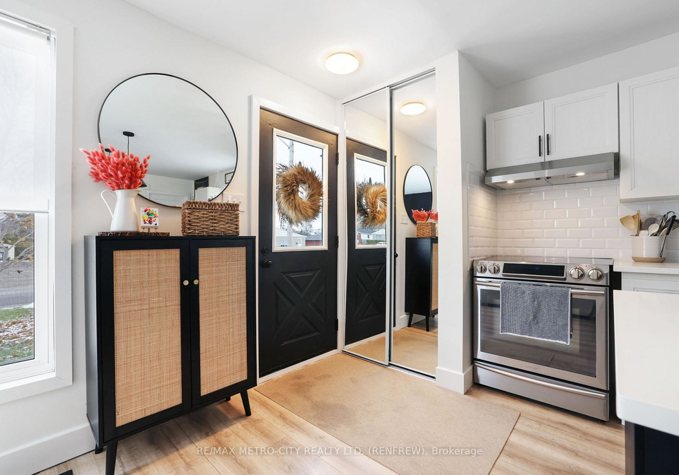 233-airth-boulevard-w-renfrew-ontario-x12559032