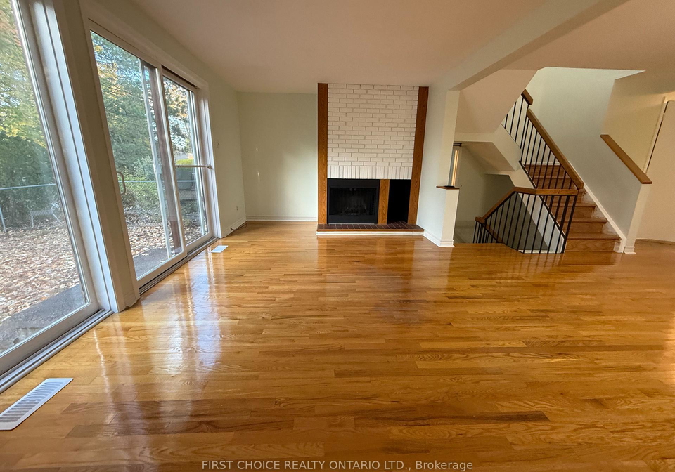 7913-jeanne-darc-boulevard-ottawa-ontario-x12559730