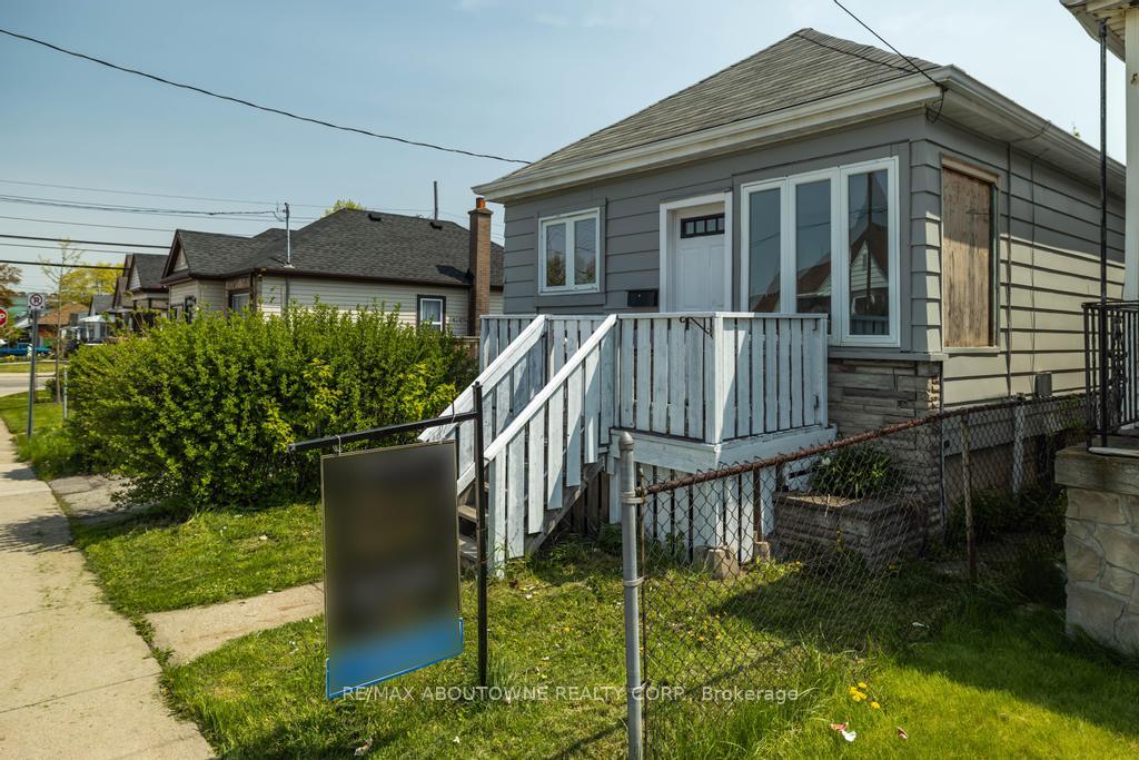 126-harmony-avenue-hamilton-ontario-x12559900