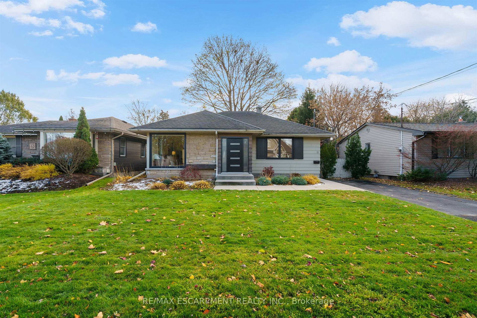 11-mcmaster-avenue-hamilton-ontario-x12560078