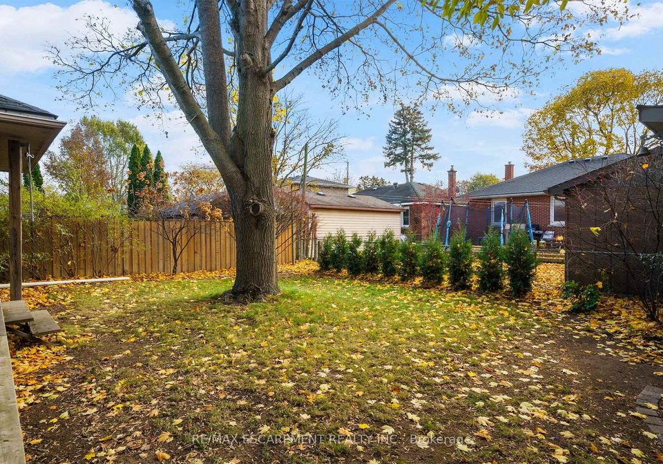 11-mcmaster-avenue-hamilton-ontario-x12560078