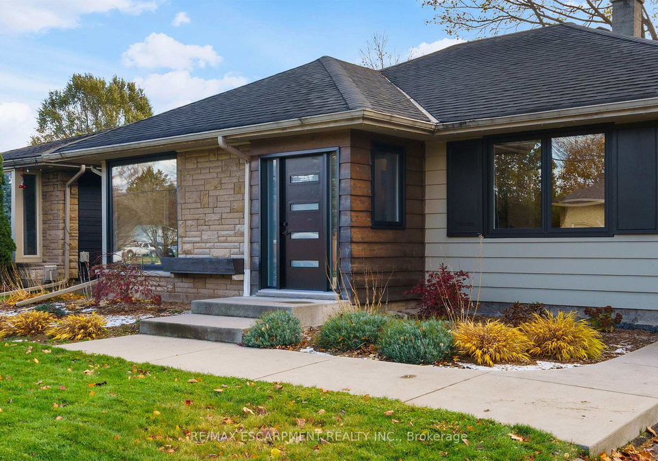 11-mcmaster-avenue-hamilton-ontario-x12560078