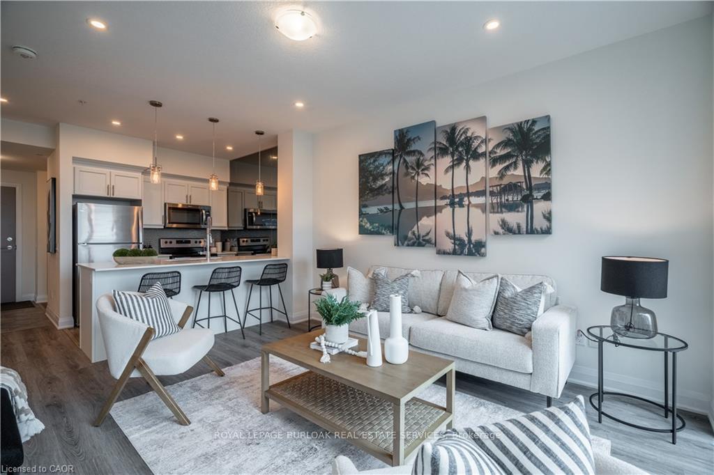 16-concord-place-grimsby-ontario-x12560696