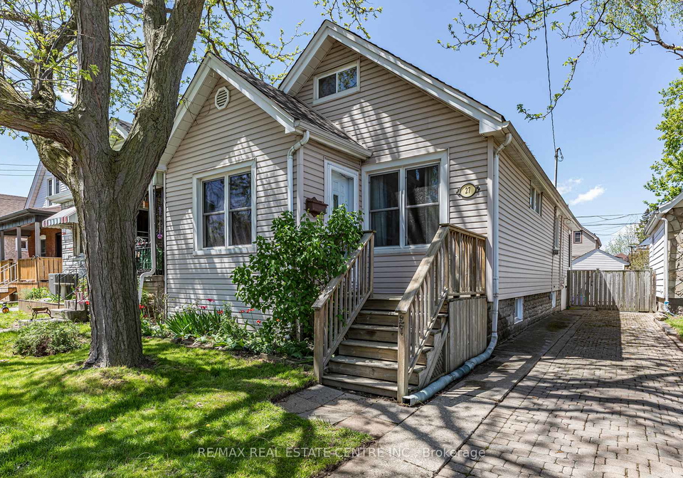 27-barons-avenue-n-hamilton-ontario-x12560736
