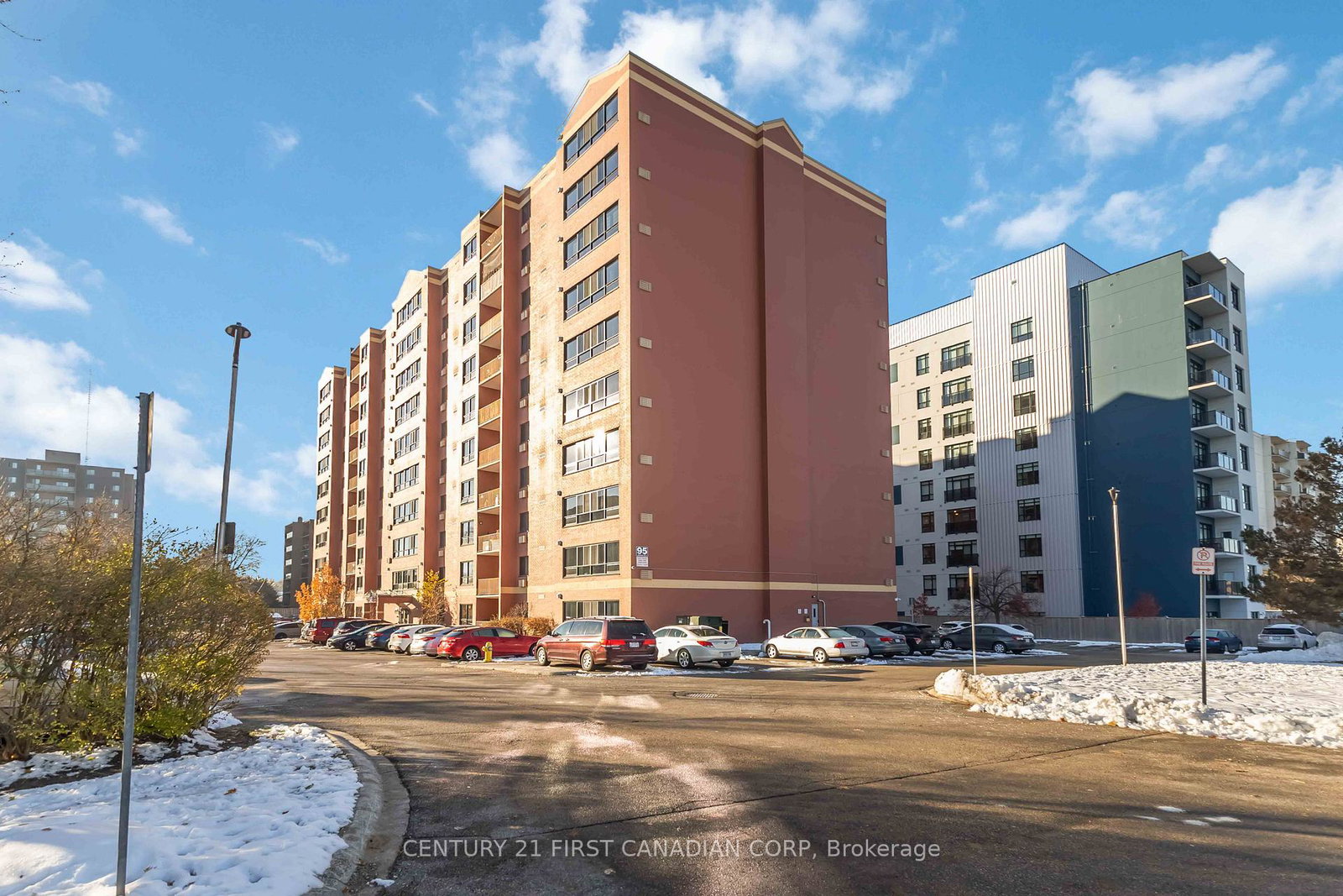 95-baseline-road-w-london-south-ontario-x12560838