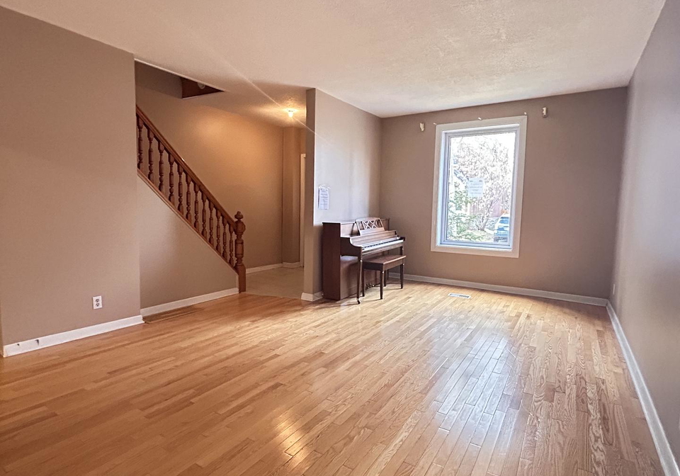 11-melrose-avenue-ottawa-ontario-x12561014