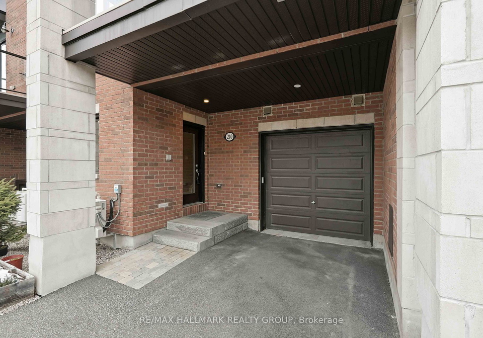 210-hawkmere-way-ottawa-ontario-x12561048