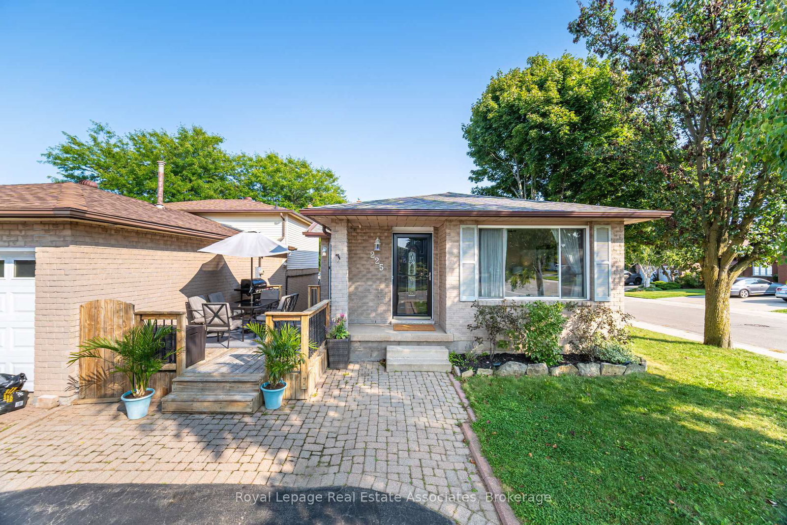 225-golfwood-drive-hamilton-ontario-x12561578