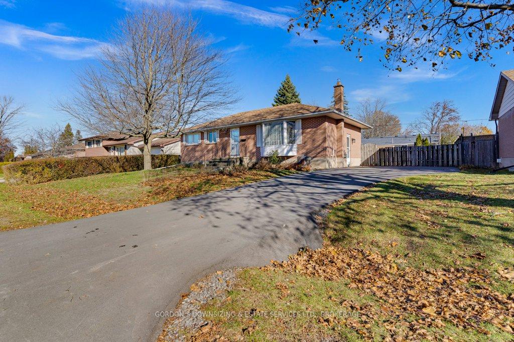 59-oxford-crescent-loyalist-ontario-x12561704