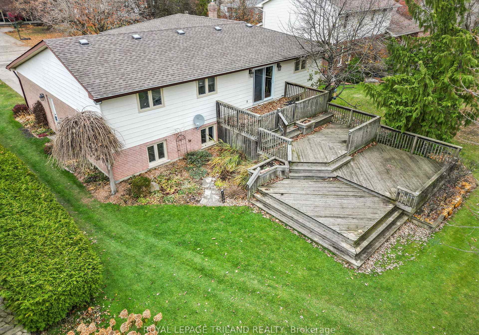 115-roe-street-southwest-middlesex-ontario-x12561790