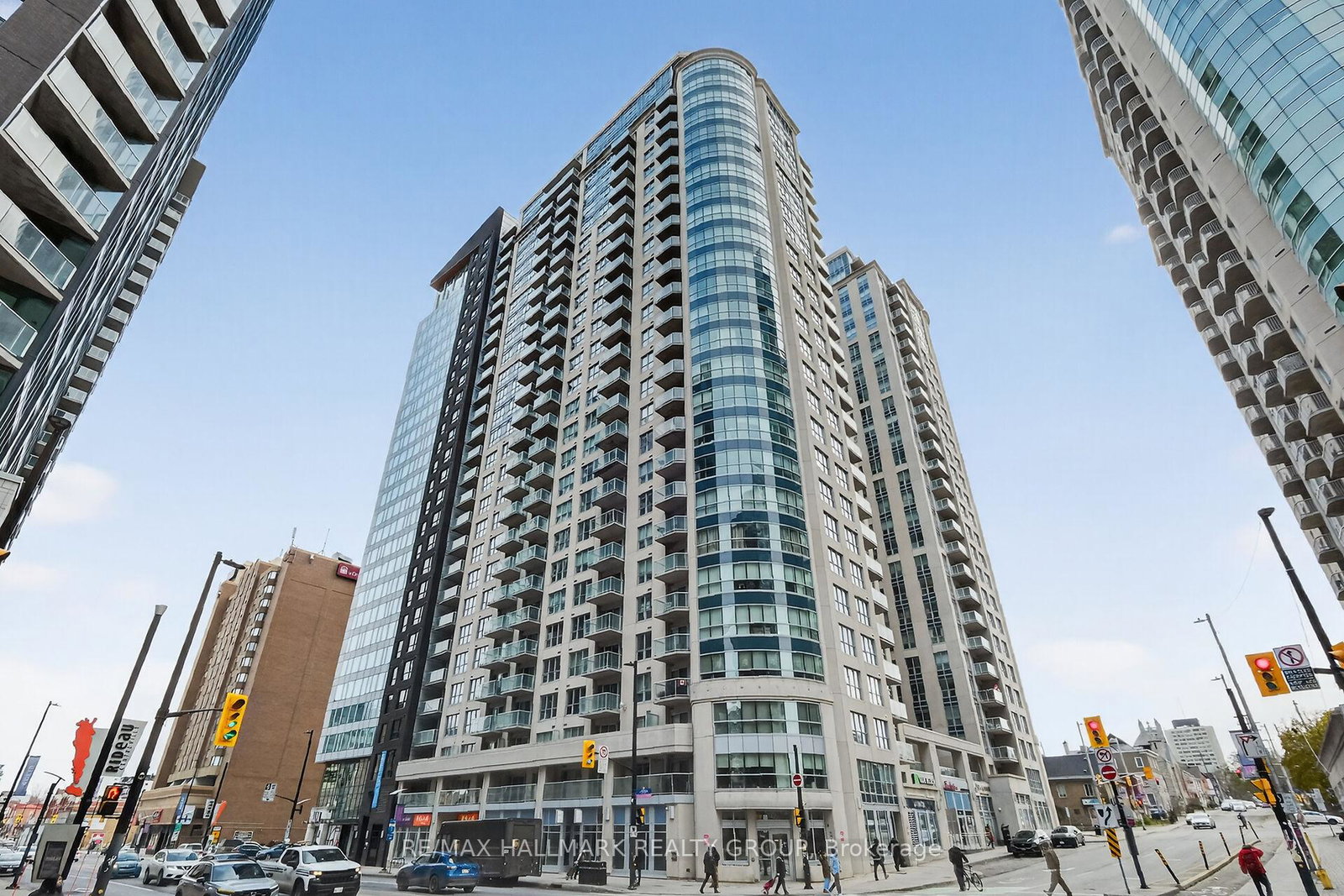 242-rideau-street-lower-town-sandy-hill-ottawa-ontario-x12562284