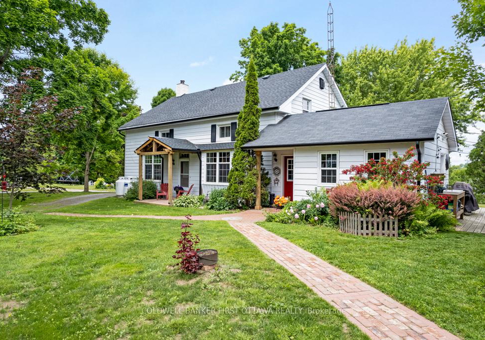 4-station-road-rideau-lakes-ontario-x12563076