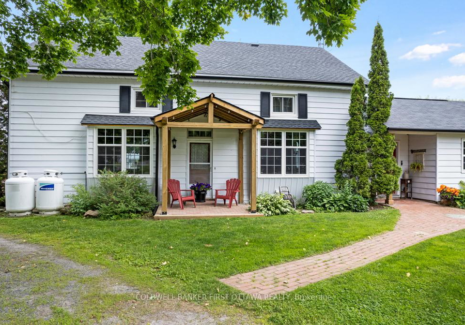 4-station-road-rideau-lakes-ontario-x12563076