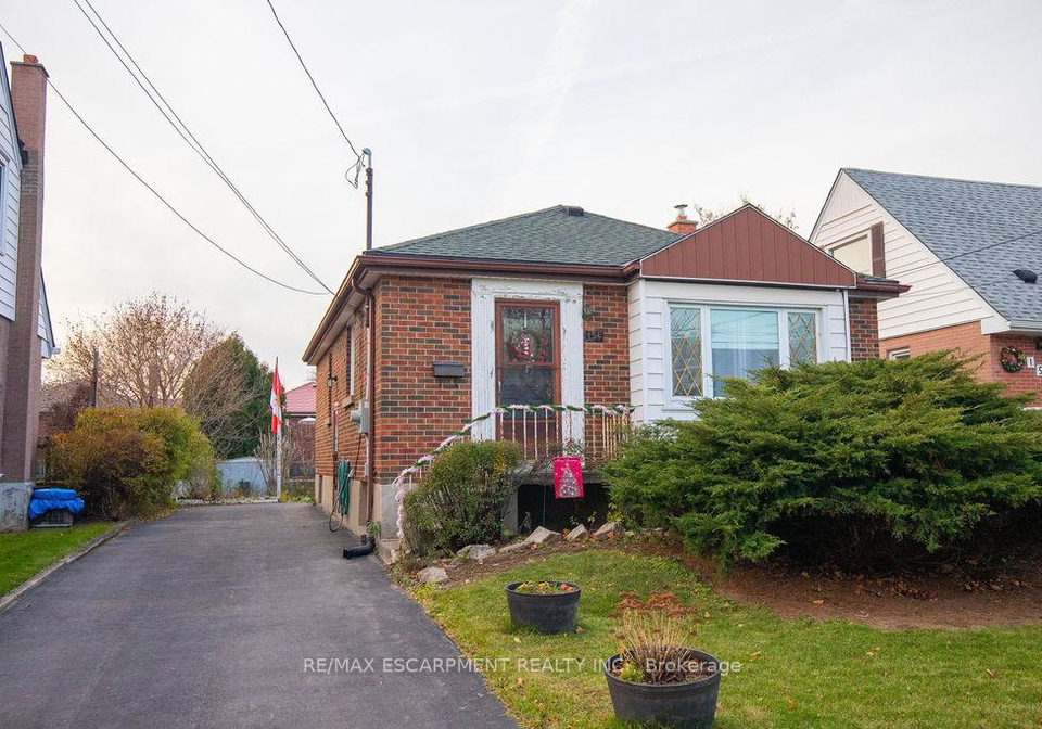 156-east-36th-street-hamilton-ontario-x12563148