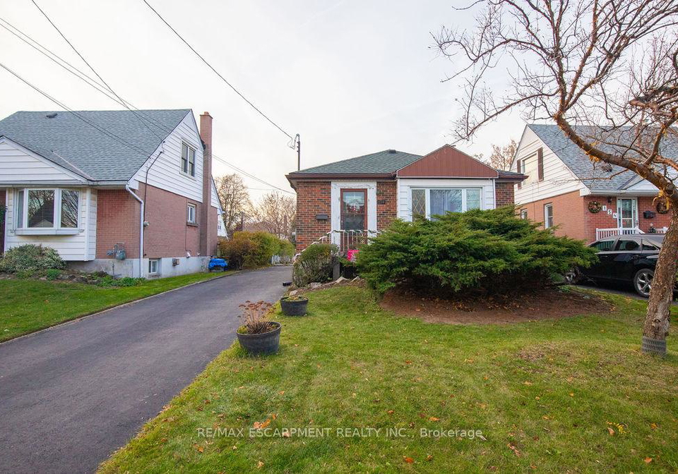 156-east-36th-street-hamilton-ontario-x12563148