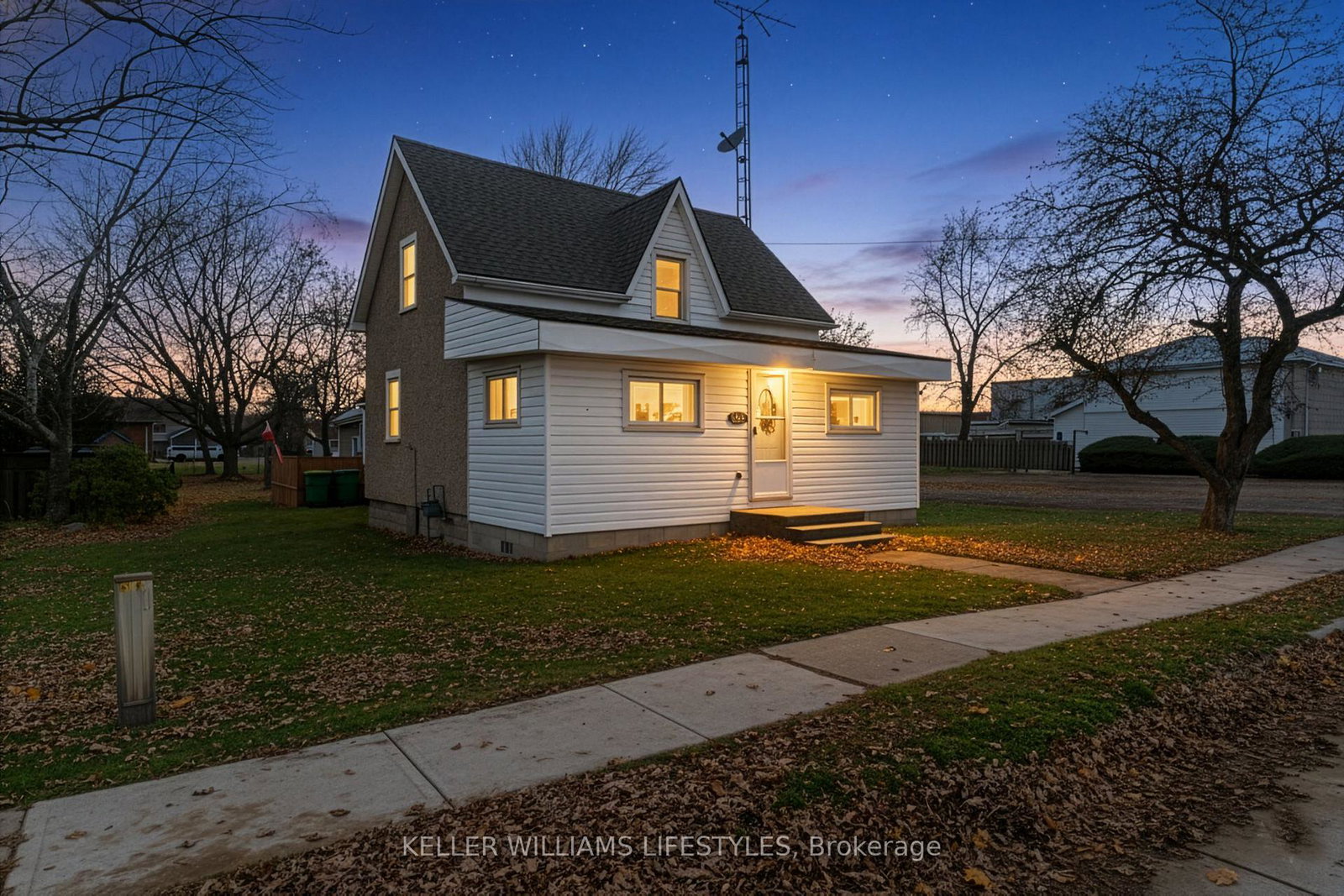 150-mcrae-street-southwest-middlesex-ontario-x12563224