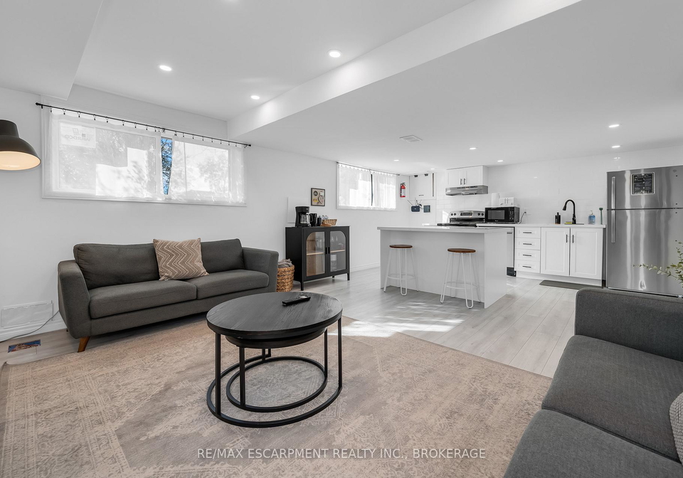 22-macoomb-drive-welland-ontario-x12563414