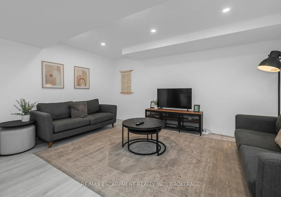 22-macoomb-drive-welland-ontario-x12563414