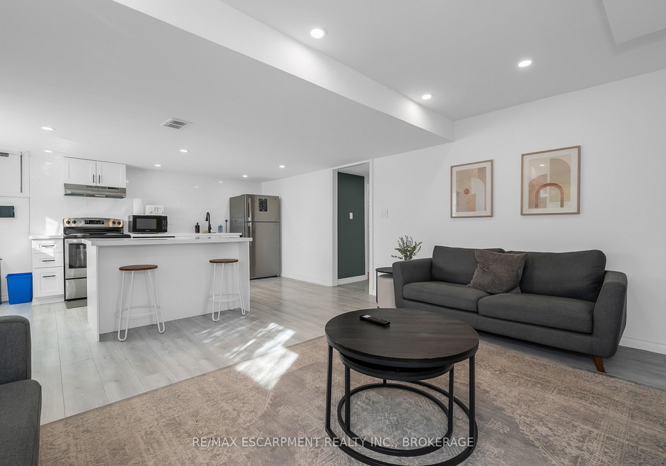 22-macoomb-drive-welland-ontario-x12563414