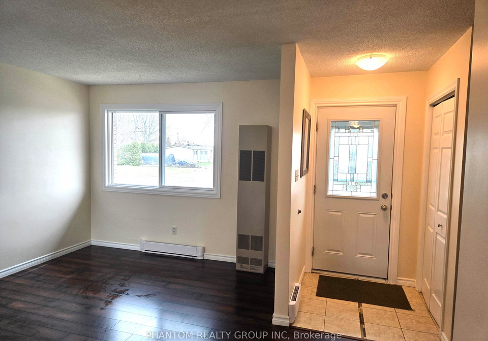 102-carraway-crescent-south-dundas-ontario-x12564036