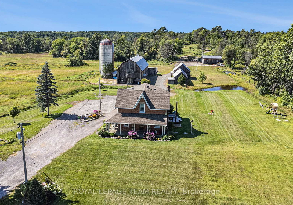 20468-7-tay-valley-ontario-x12564284