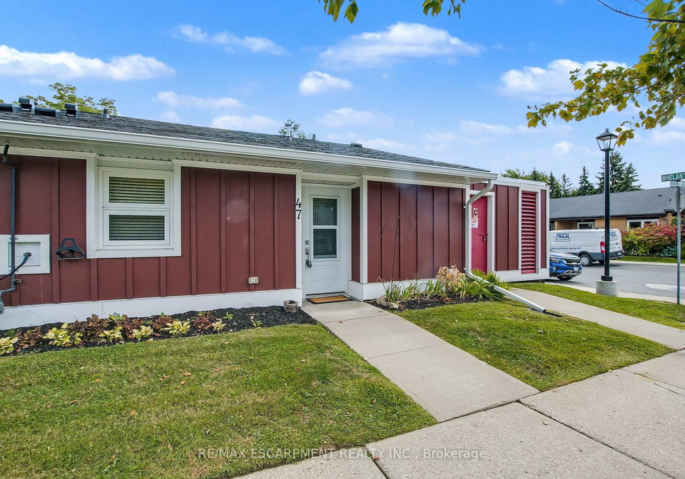47-szollosy-circle-hamilton-ontario-x12564528