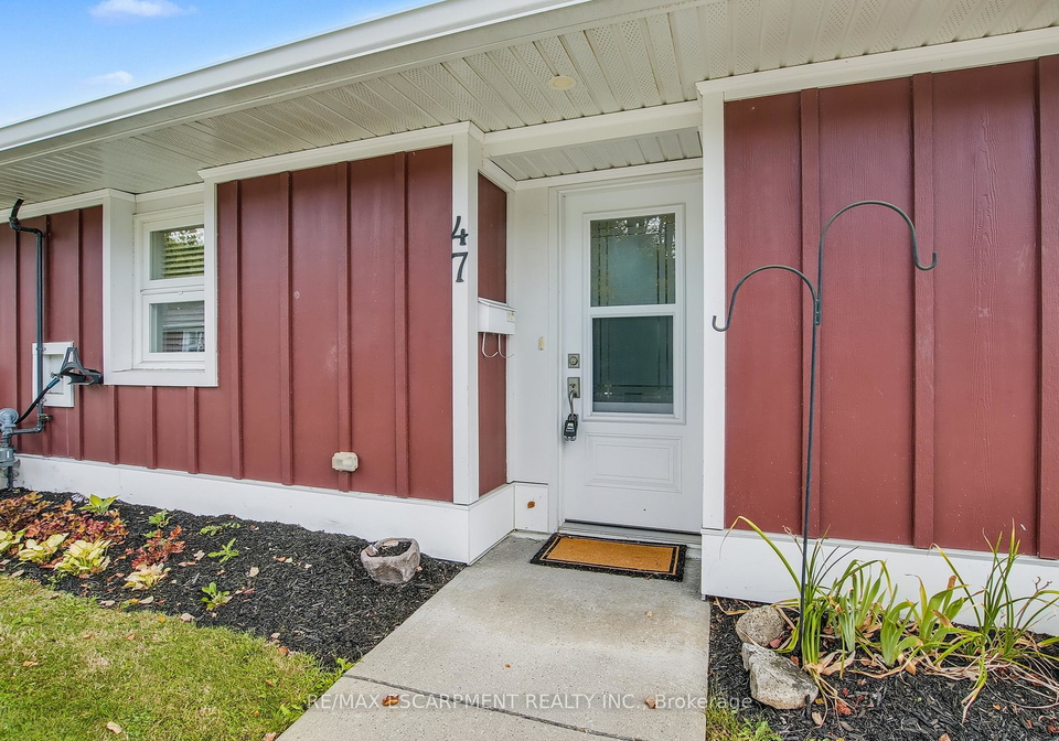 47-szollosy-circle-hamilton-ontario-x12564528