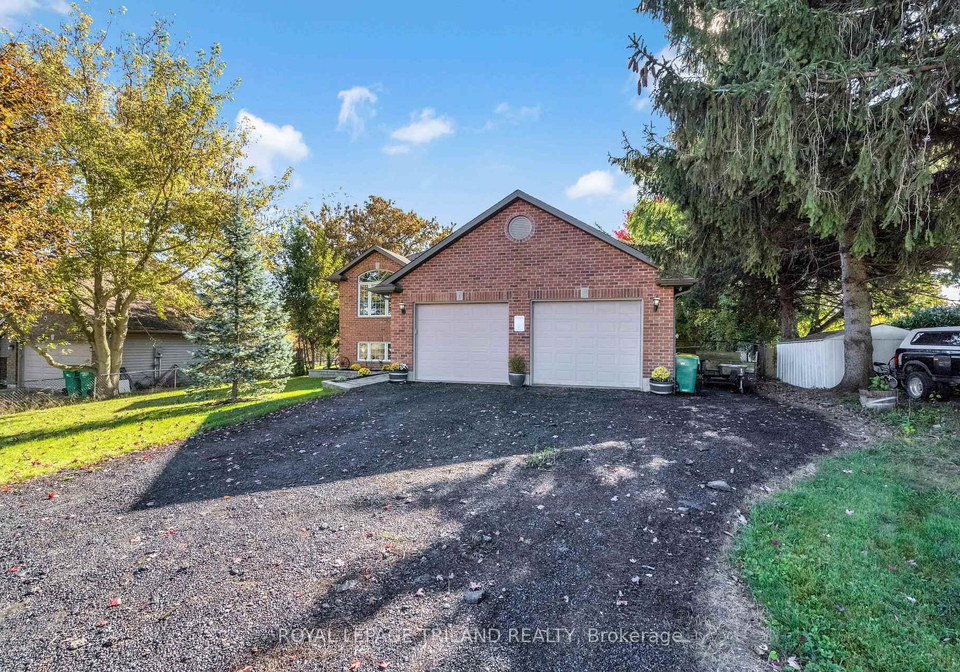 3805-trillium-drive-southwest-middlesex-ontario-x12564830