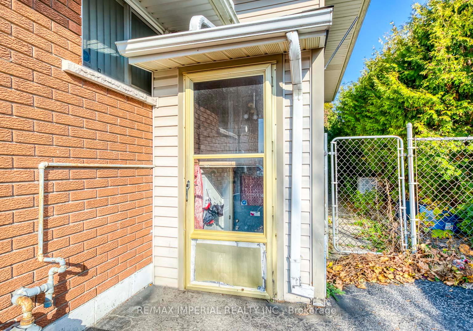 11-queensbury-drive-hamilton-ontario-x12565358
