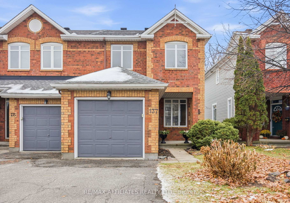 137-hearst-way-kanata-ontario-x12565454