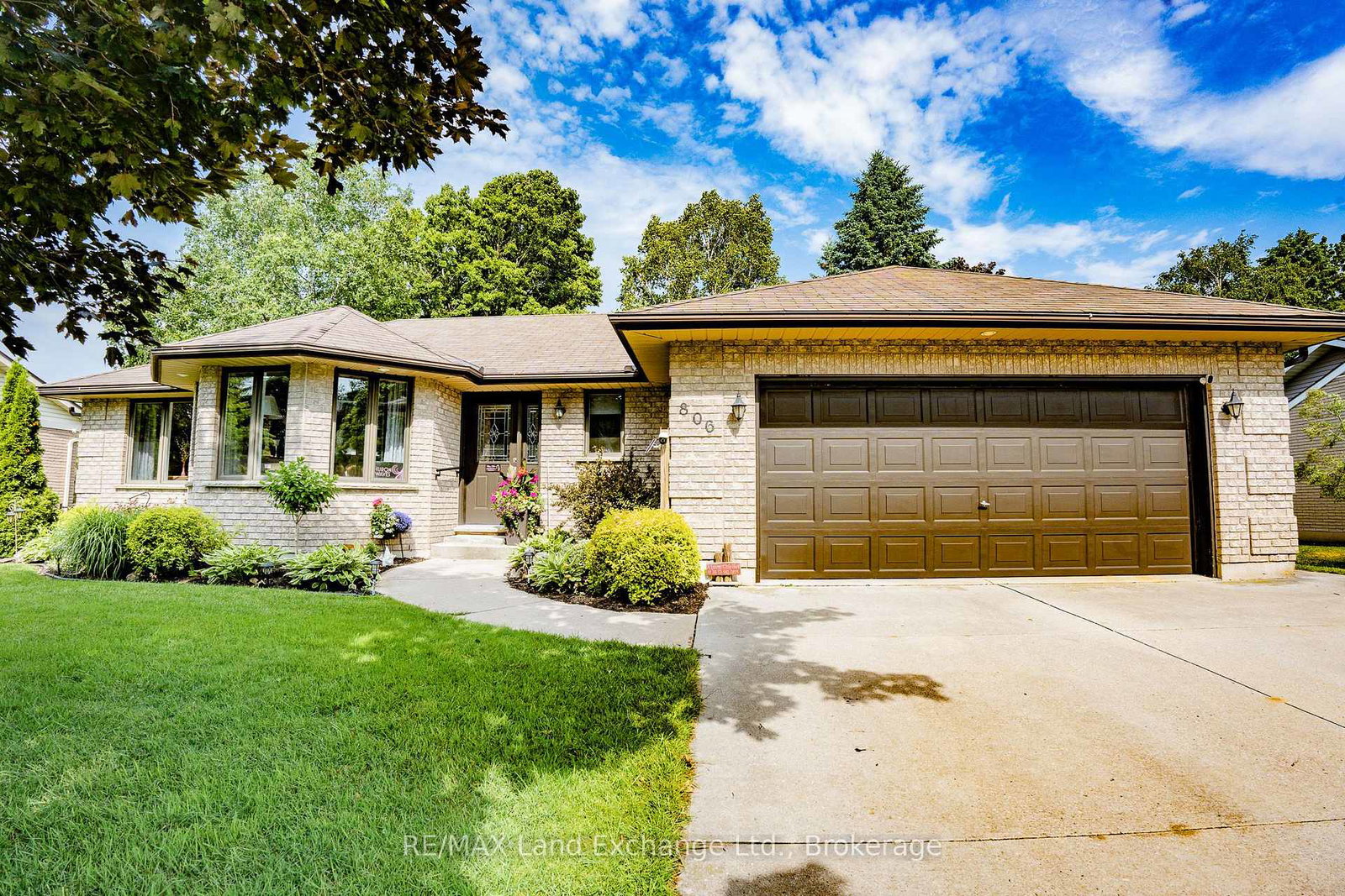 806-bricker-street-saugeen-shores-ontario-x12566234