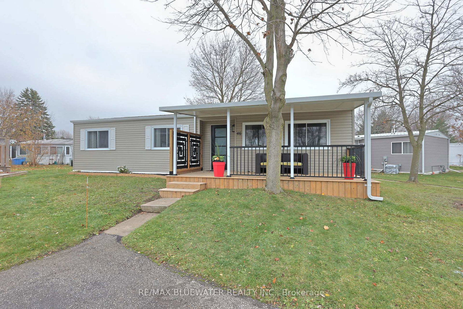 46-st-andrews-place-south-huron-ontario-x12566458