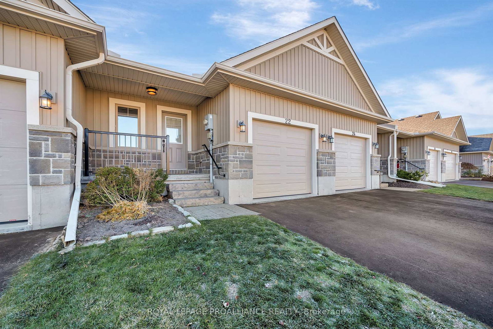 22-chinook-street-belleville-ontario-x12566684